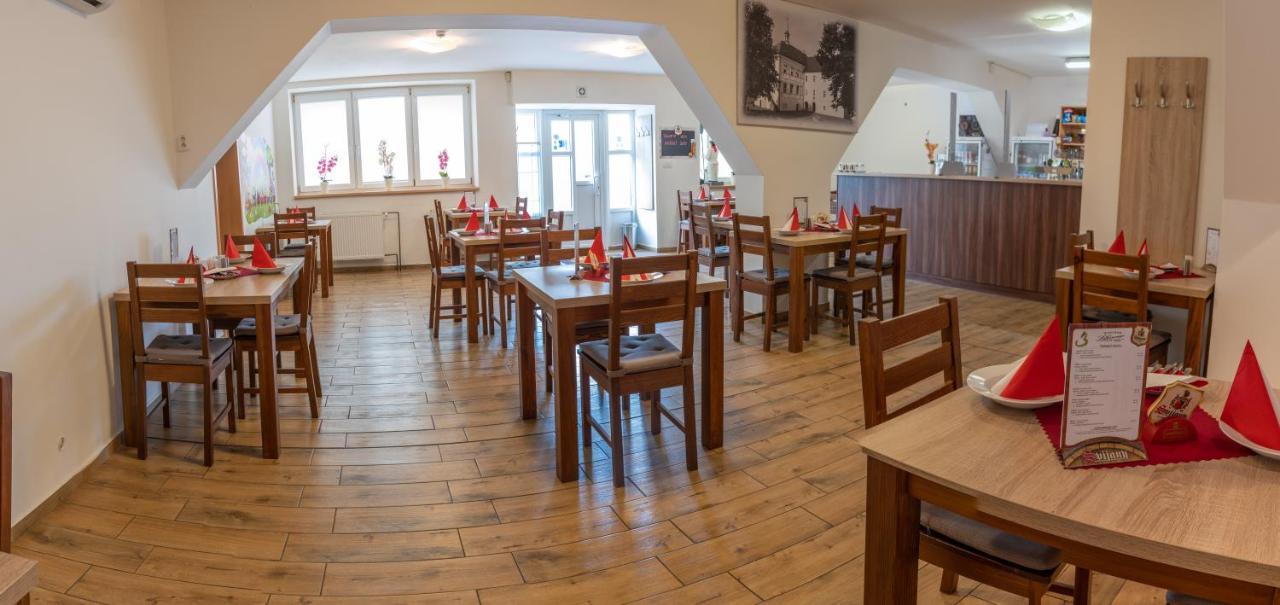 Penzion Lihovar *** Rouchovany Extérieur photo
